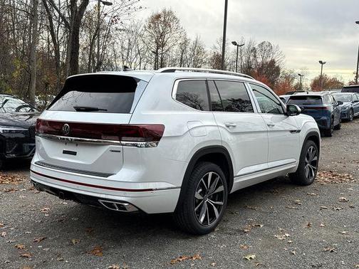 2026 Volkswagen Atlas 2.0T SEL Premium R-Line