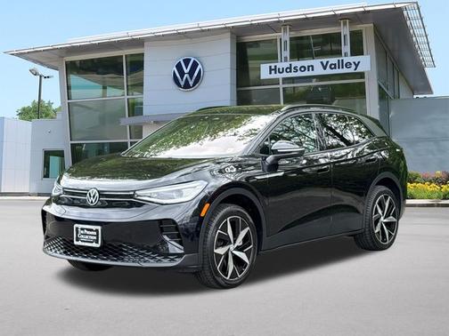 Deep Black Pearl Effect 2023 Volkswagen ID.4 Pro S