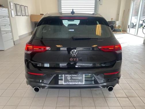 2024 Volkswagen Golf GTI 2.0T SE