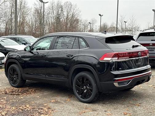 2026 Volkswagen Atlas Cross Sport 2.0T SE