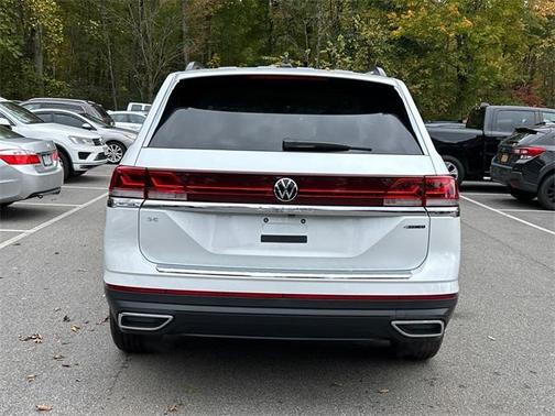 2026 Volkswagen Atlas 2.0T SE