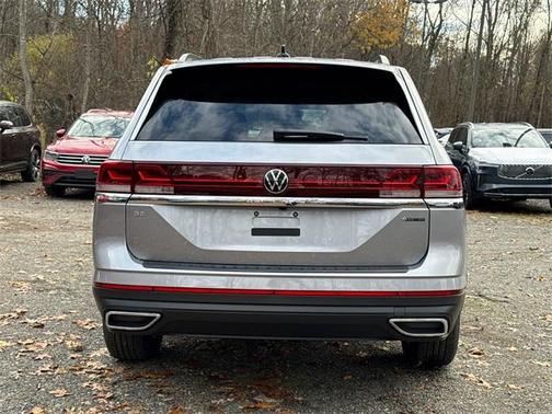 2026 Volkswagen Atlas 2.0T SE