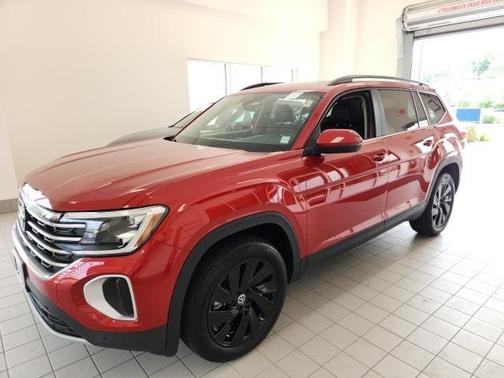2025 Volkswagen Atlas 2.0T SE