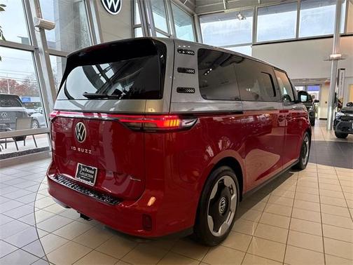 2025 Volkswagen ID. Buzz Pro S Plus