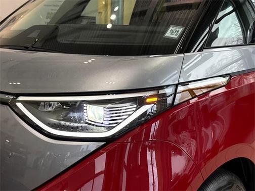 2025 Volkswagen ID. Buzz Pro S Plus