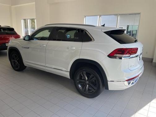 2022 Volkswagen Atlas Cross Sport 3.6L V6 SEL R-Line