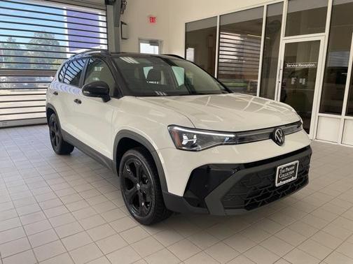 2025 Volkswagen Taos 1.5T SE Black