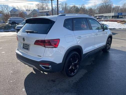 2023 Volkswagen Taos 1.5T SE