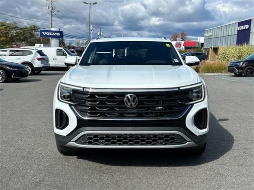 2025 Volkswagen Atlas Cross Sport 2.0T SE w/Technology