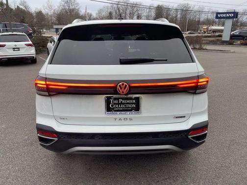 2025 Volkswagen Taos 1.5T SEL