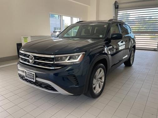 2022 Volkswagen Atlas 3.6L SE w/Technology
