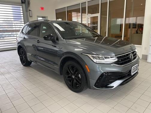 2022 Volkswagen Tiguan 2.0T SE R-Line Black