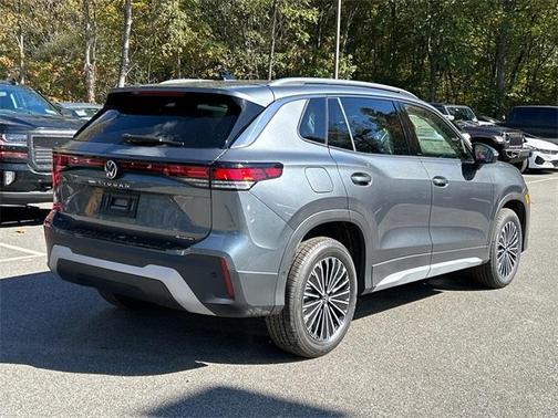 2025 Volkswagen Tiguan 2.0T S
