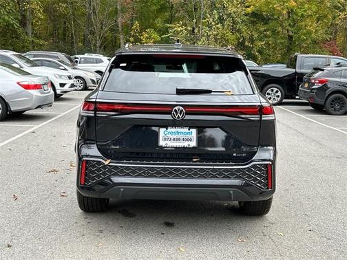 2025 Volkswagen Tiguan 2.0T SE R-Line Black