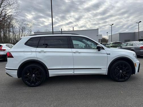 2021 Volkswagen Tiguan 2.0T SE R-Line Black