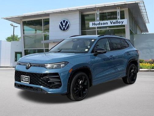 2025 Volkswagen Tiguan 2.0T SE R-Line Black