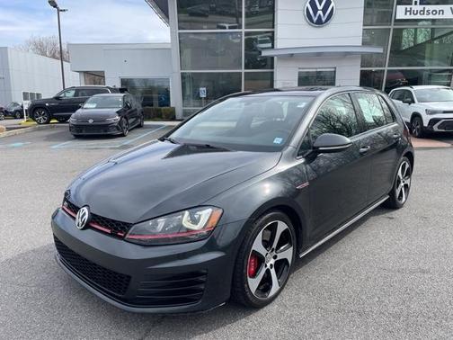 2017 Volkswagen Golf GTI SE 4-Door