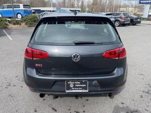 2017 Volkswagen Golf GTI SE 4-Door