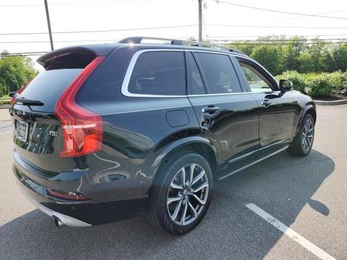 2019 Volvo XC90 T5 Momentum