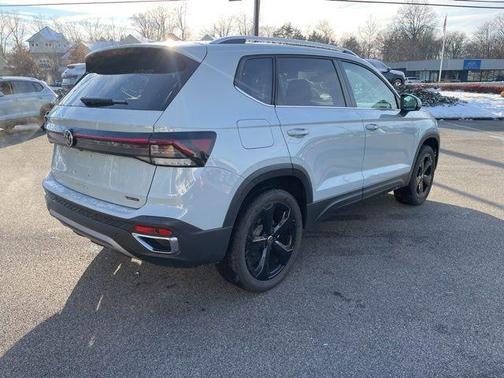 2025 Volkswagen Taos 1.5T SEL