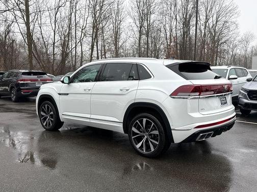 2025 Volkswagen Atlas Cross Sport 2.0T SEL Premium R-Line
