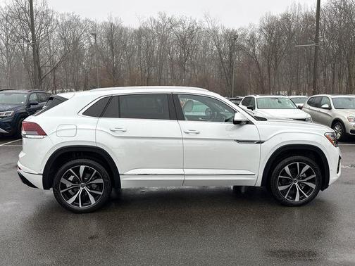 2025 Volkswagen Atlas Cross Sport 2.0T SEL Premium R-Line