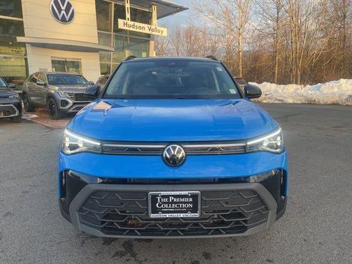 2025 Volkswagen Taos 1.5T SE Black