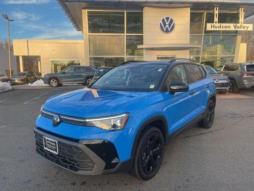 2025 Volkswagen Taos 1.5T SE Black