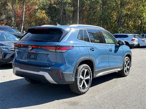 2025 Volkswagen Tiguan 2.0T SE