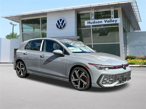 2025 Volkswagen Golf GTI 2.0T SE