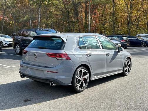 2025 Volkswagen Golf GTI 2.0T SE