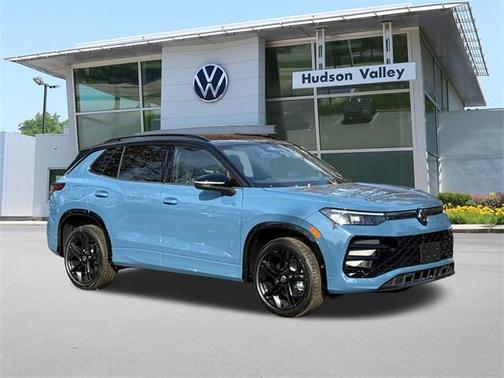 2025 Volkswagen Tiguan 2.0T SE R-Line Black