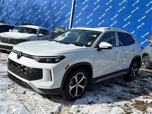 2025 Volkswagen Tiguan 2.0T SE