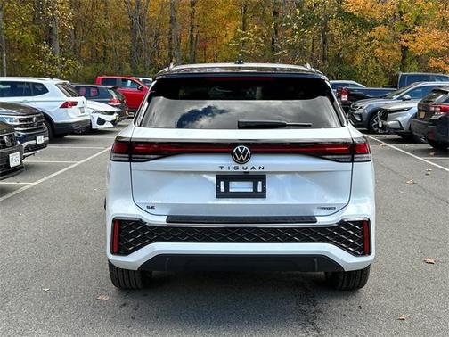 2026 Volkswagen Tiguan 2.0T SE