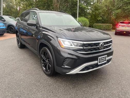 2022 Volkswagen Atlas 3.6L SE w/Technology