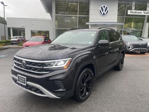 2022 Volkswagen Atlas 3.6L SE w/Technology