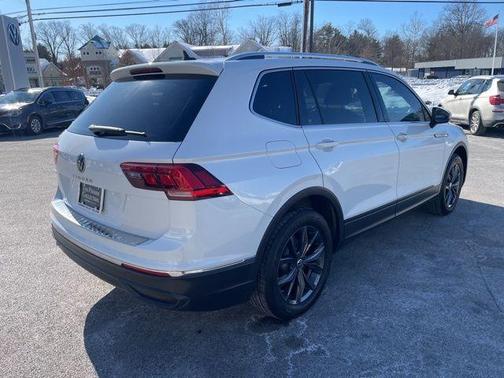 2023 Volkswagen Tiguan 2.0T SE