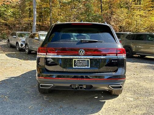 2025 Volkswagen Atlas 2.0T SE