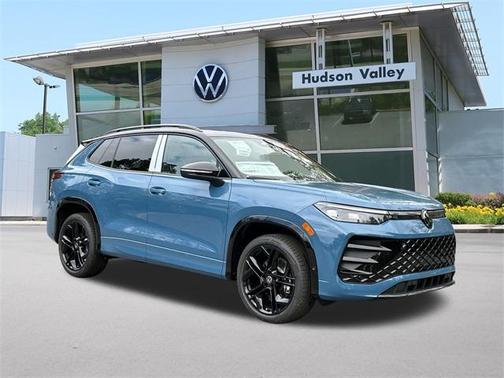 2025 Volkswagen Tiguan 2.0T SE R-Line Black