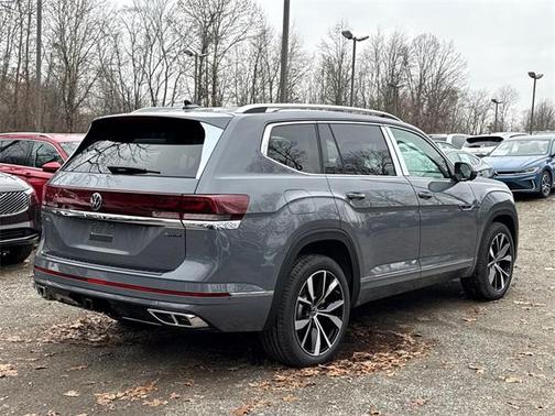 2026 Volkswagen Atlas 2.0T SEL Premium R-Line