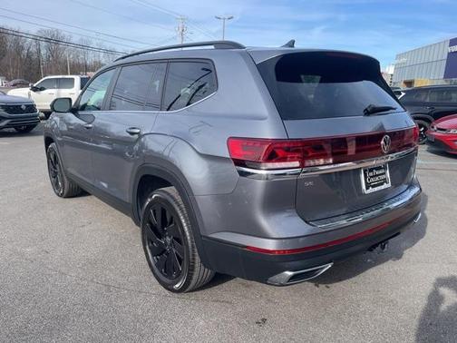 2025 Volkswagen Atlas 2.0T SE