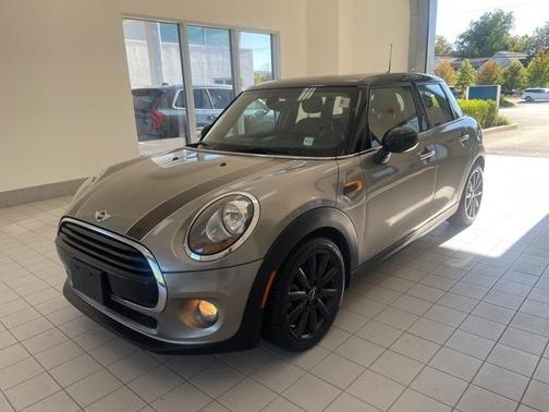 2016 MINI Hardtop Cooper