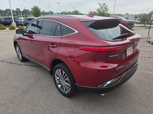 2023 Toyota Venza XLE