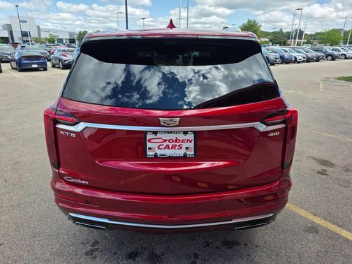 2021 Cadillac XT6 Premium Luxury FWD