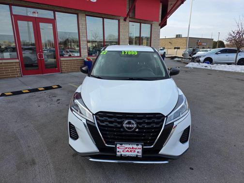 2022 Nissan Kicks S