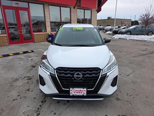 2022 Nissan Kicks S