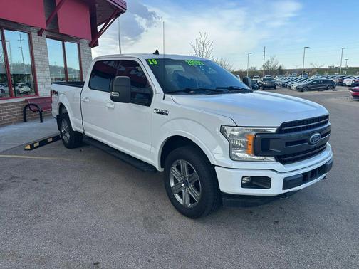 Oxford White 2019 Ford F-150 XLT
