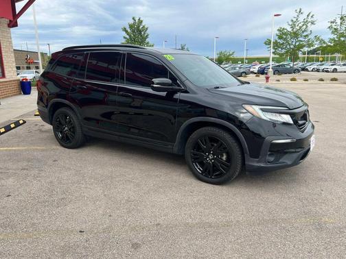 Crystal Black Pearl 2020 Honda Pilot AWD Black Edition