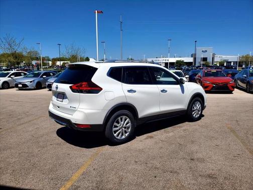 2020 Nissan Rogue SV
