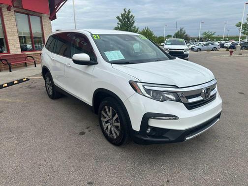 White 2021 Honda Pilot EX Sport Utility 4D